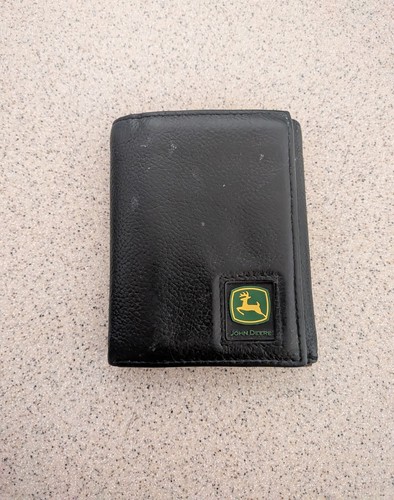 John deere trifold wallet - john,