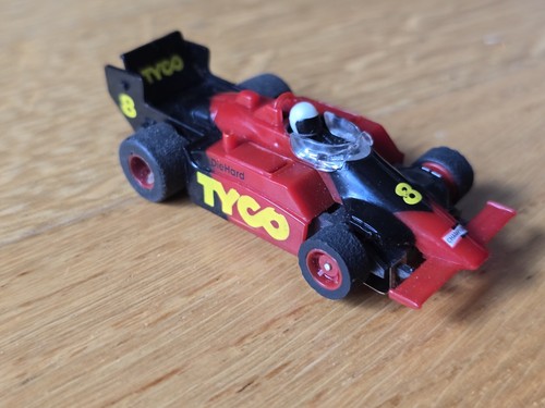 Tyco 8 red black - tyco, #8