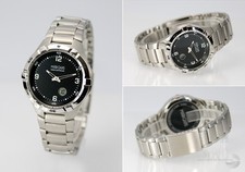 Sporty Men's Radio Watch