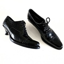 PRADA - extravagante Schnürschuhe