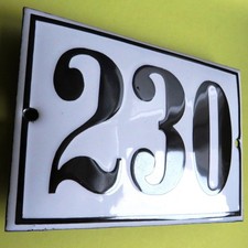 HAUSNUMMER 230 = Altes