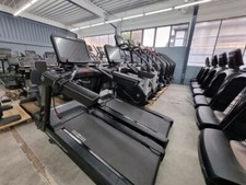 Life Fitness Laufband Integrity "D" mit Discover SE3HD Console !!