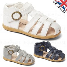 JUNGEN SANDALEN SPANISCHER