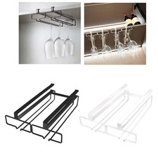 Weinglasregal unter dem