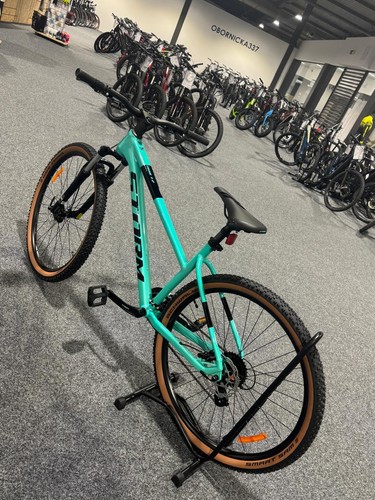 Mtb storm bike trail - bike, lady