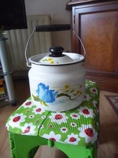 Milchkanne mit Deckel, Griff emailliert Weiß/Blau Blumen 2L, D ca. 15,5 cm