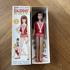 Barbie's Little Sister Skipper Brunette Puppe & Zubehör 1963 Mattel #0950