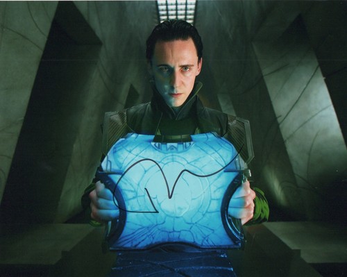 Tom hiddleston 10x8 - hiddleston,