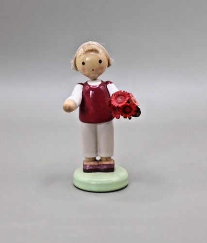 Flade junge mit blumenstrauß - flade,