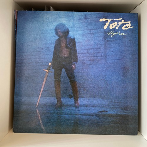Toto hydra near mint - hydra, (near