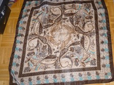 Seidenhalstuch m. Paisleymuster , ca.  103 x 100 cm.