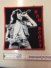 AC/DC  Patch (M035) Bon red