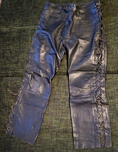 Schnürlederhose