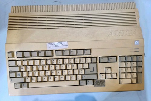 Commodore amiga a500 computer - commodore,