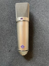 Neumann U87 ai mit Spinne