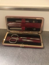Nessesair Necessaire Nageletui Etui Vintage 60er 70er Rot Leder klein Maniküre