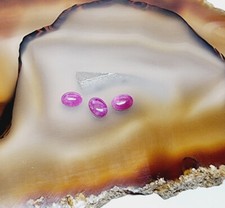 Rubin oval Cabochon ca. 7 x 5