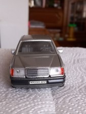 cursor mercedes 1:40 Mercedes 300E W124 Silber Mopf.