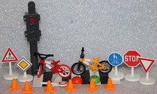 Playmobil Citywelt  Family Fun City Life " 9812 Straßenset Fahrräder Ampel   "