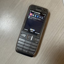 Nokia E52 -