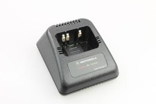 Motorola MDHTN9001B / RPX4747A Ladeschale GP900 MTS2010 MTS2013 HT1000