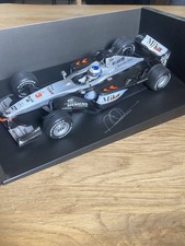 McLaren Modellauto Autogramm Mika Häkkinen MP4-16 #3 Formel 1 1:18 Minichamps