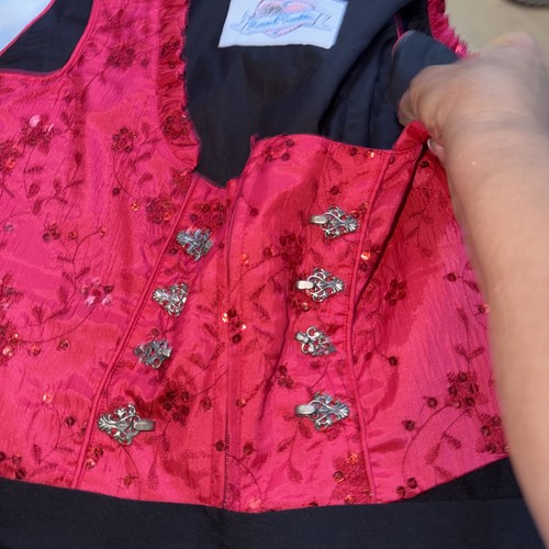 Hochwertiges dirndl incl - hochwertiges,