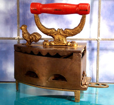 prächtiges Kohle Bügeleisen