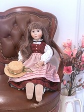 Puppe 63cm mit sehr hochwertiger Bekleidung Porzellan/Stoffkörper