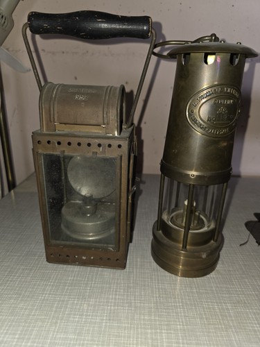 Zwei alte eisenbahnlampe - alte,