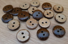 1)  10 Knöpfe Kokos 13 mm 1,3 cm 2 Löcher Holz Puppenkleidung Hemd Hose Tracht