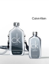 CK One Essence Parfum Intense