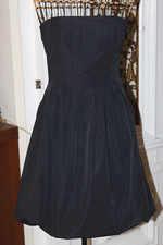 Schwarzes Kleid von  Esprit