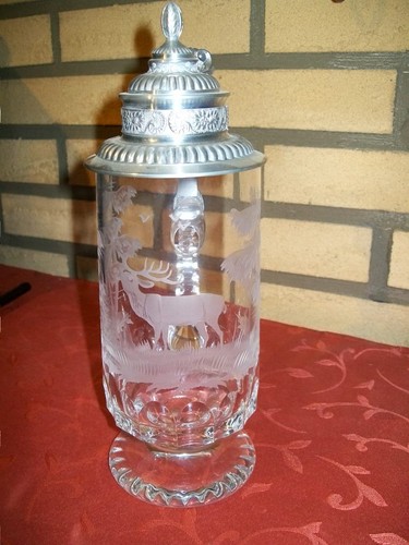 Bierkrug mit zinndeckel aus - mit,