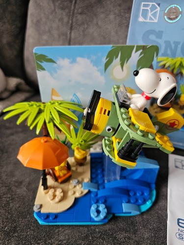 Flying peanuts snoopy - snoopy, &