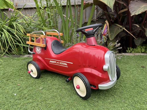 Radio flyer ride red - radio,