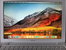 Apple MacBook weiß