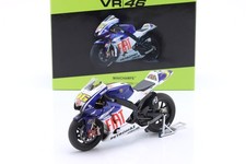 Valentino Rossi Yamaha YZR-M1 #46 MotoGP Weltmeister 2009 1:12 Minichamps