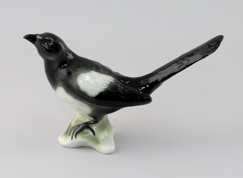 9942886 porzellan figur elster - porzellan,