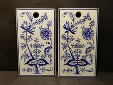 2 Sehr alte Porzellan