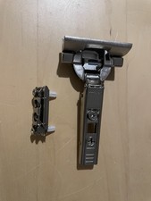 UTRUSTA Scharnier mit integr