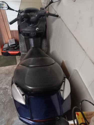 Suzuki burgman 125 roller - uh,