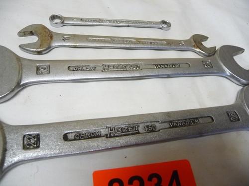 8234 4 x - ,