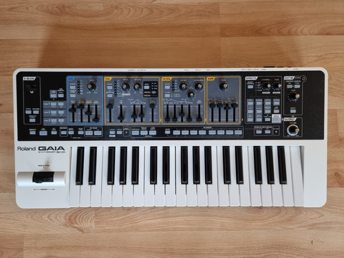 Roland gaia 01 - gaia, sh-01