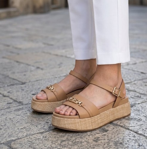 Beige damen sandalen - beige, mit