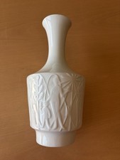 Vase Mit Relief Porzellan