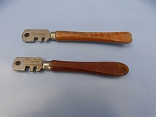 Glasschneider   2 Stück   Silberschnitt 