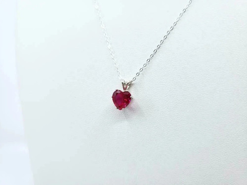 2ct natur rubin anhänger herz - 2ct,