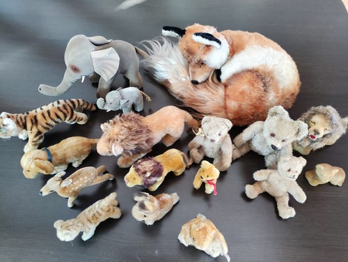 Stofftiere teils von - , steiff