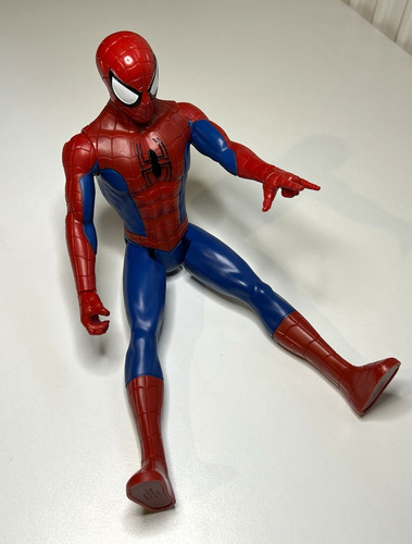 Hasbro marvel spider man - marvel, titan